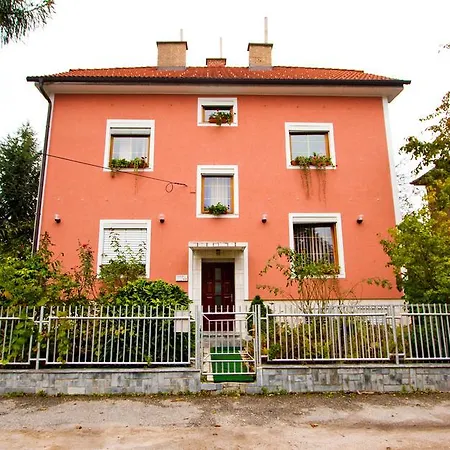 Pikapolonca Maribor
